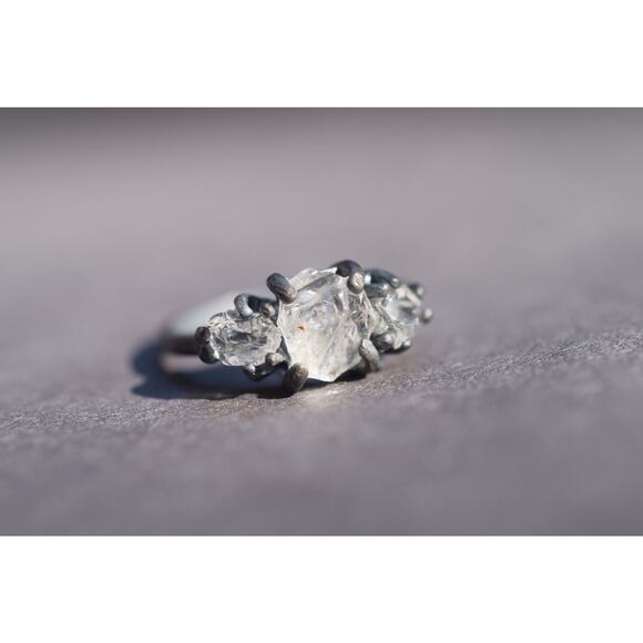 alternative raw diamond engagement rings, raw crystal size 4 5 6 7 8 8 9 10 11 - Picture 4 of 7